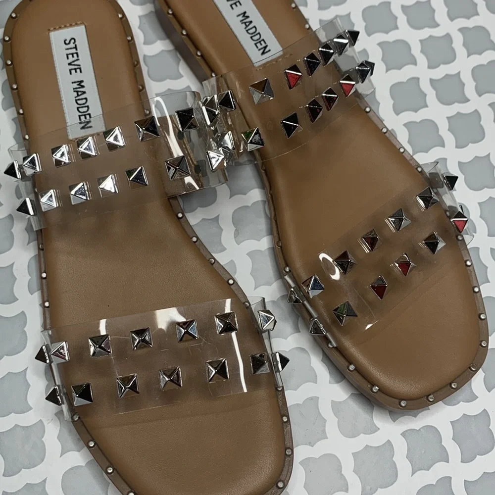 NWOT Steve‎ Madden clear studded sandals size 7
